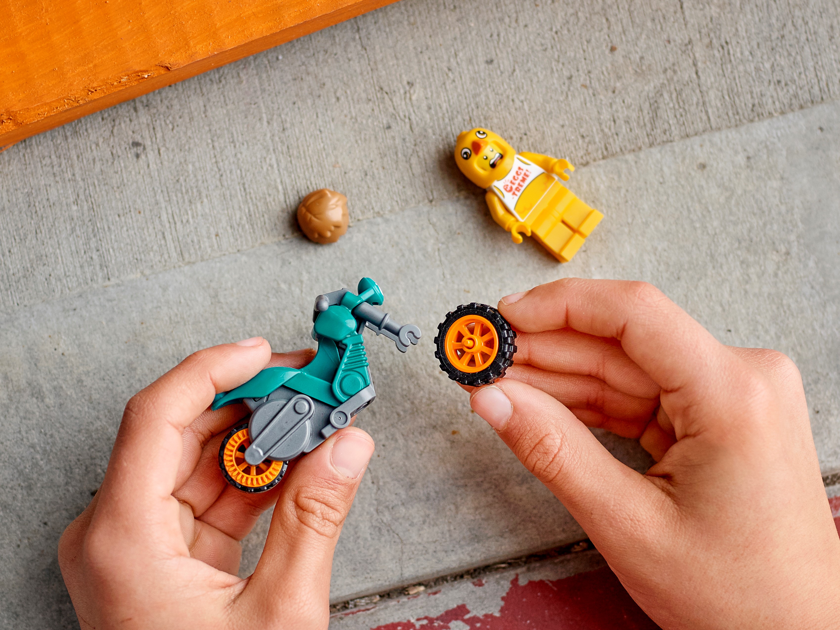 60310 Chicken Stunt Bike F7 4